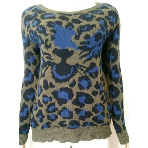 Love By Design Sweaters - Love By Design Sweater Size Medium